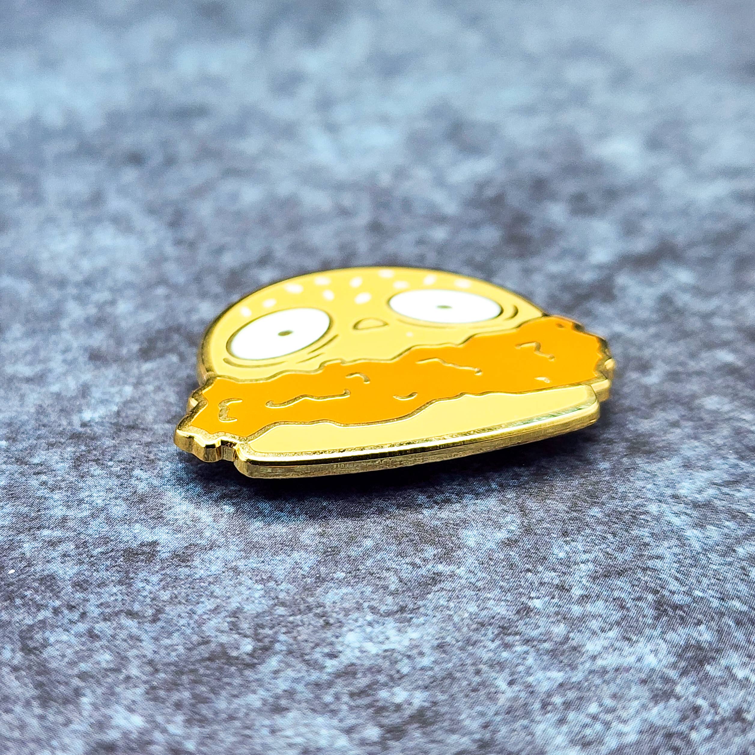 Toku Arts - Wholesale Lapel Pin/Button - Late Night Chicken Sammy Enamel Pin2