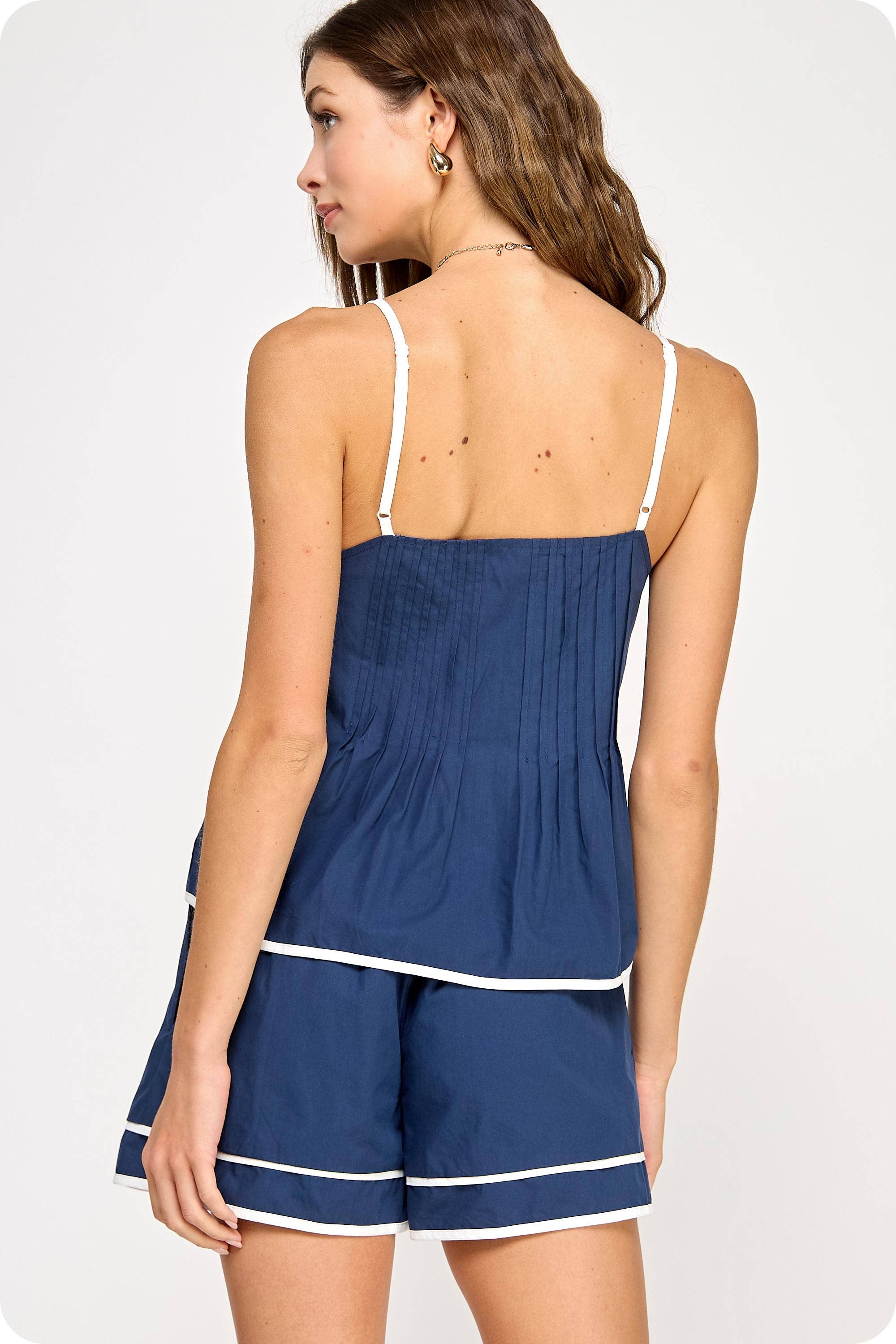 Strut & Bolt – wholesale Blouse – Women’s – Color Block Piping Detail Sleeveless Tank Top12