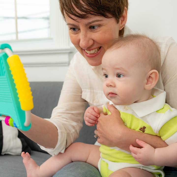 Möbi Games Inc. - Wholesale Classic Toy - Kids - Peeka Development Mirror2