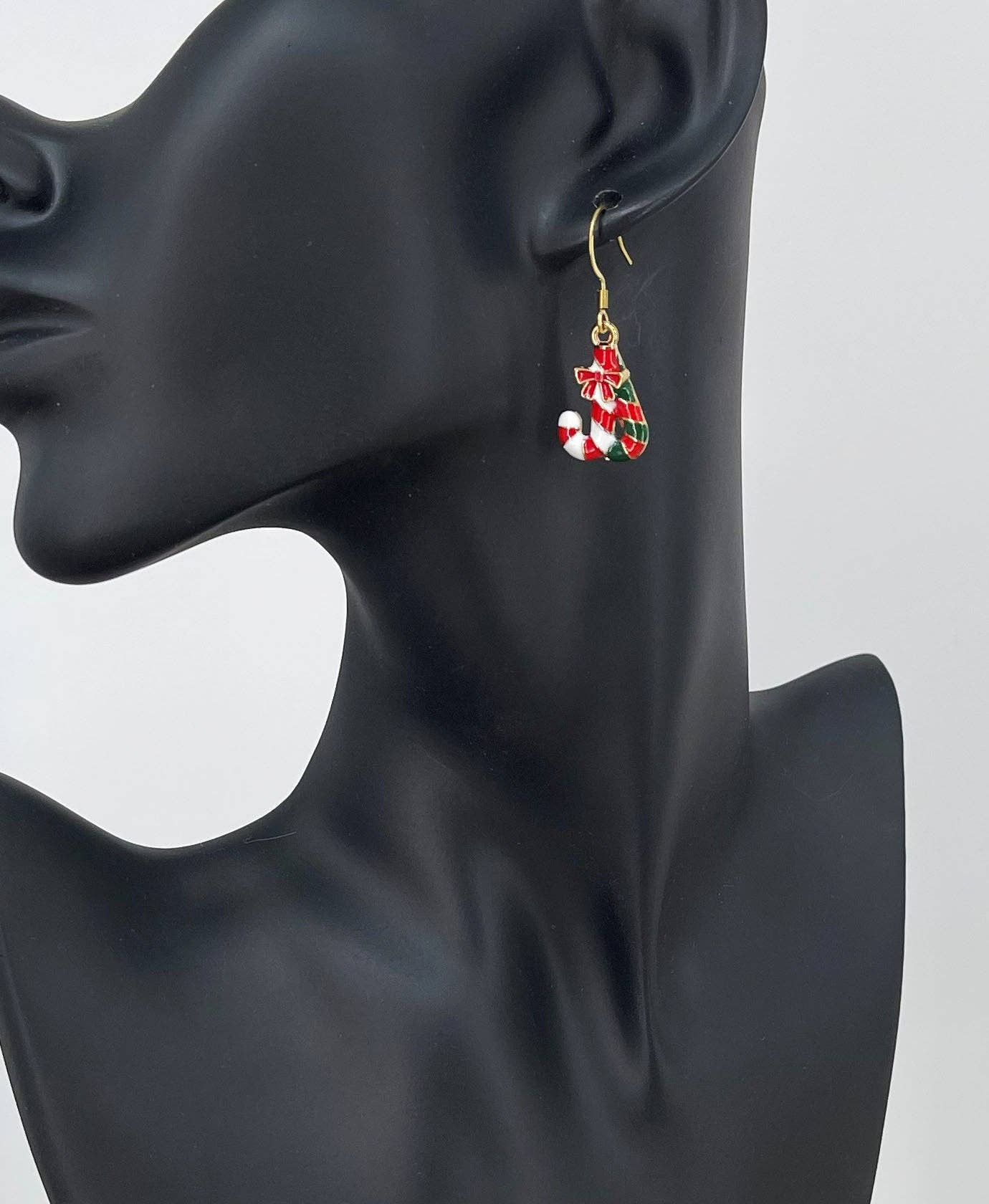 Magnolia & Peach Jewelry Boutique, LLC - Wholesale Dangle Earrings - Candy Cane Pendant Earrings0