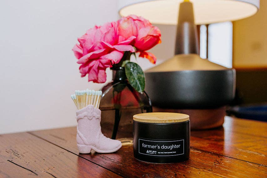 Dirt Road Candle Co - Wholesale Jar/Filled Candle - Farmer's Daughter Candle1