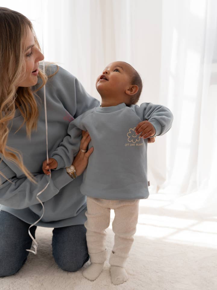 Liliput - Wholesale Mommy & Me Sets - Love Bloom Sweatshirt light blue Mini and Me Edition