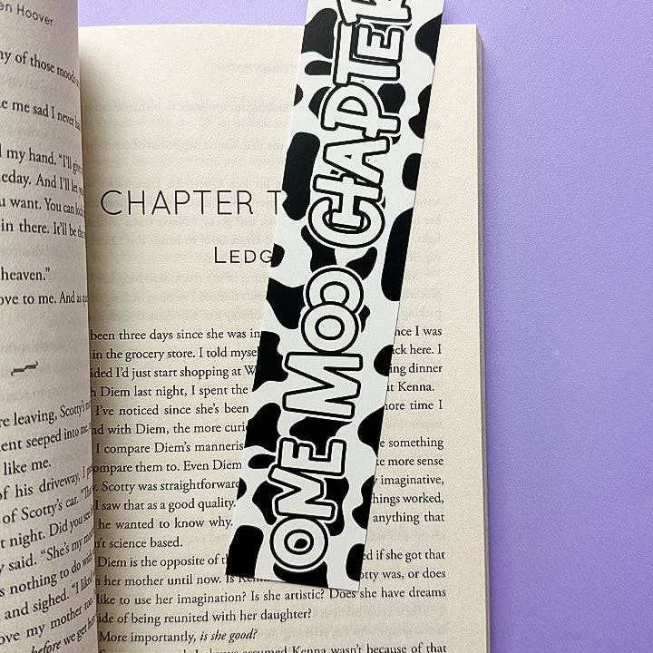 Segnalibro Capitolo di Una Mucca - Divertente - Impertinente - Adulto - Sfrontato - Non Filtrato - Sarcastico - Riconoscibile - Sarcastico per la vendita all'ingrosso da parte di Erin Dayhaw