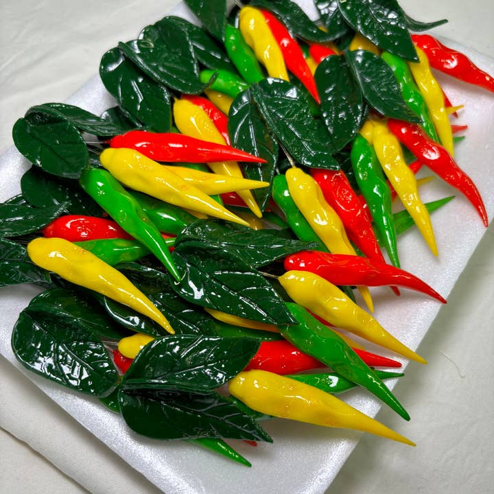 Magnets Market - Wholesale Magnet - Triple Chili Peppers Kitchen Magnet1