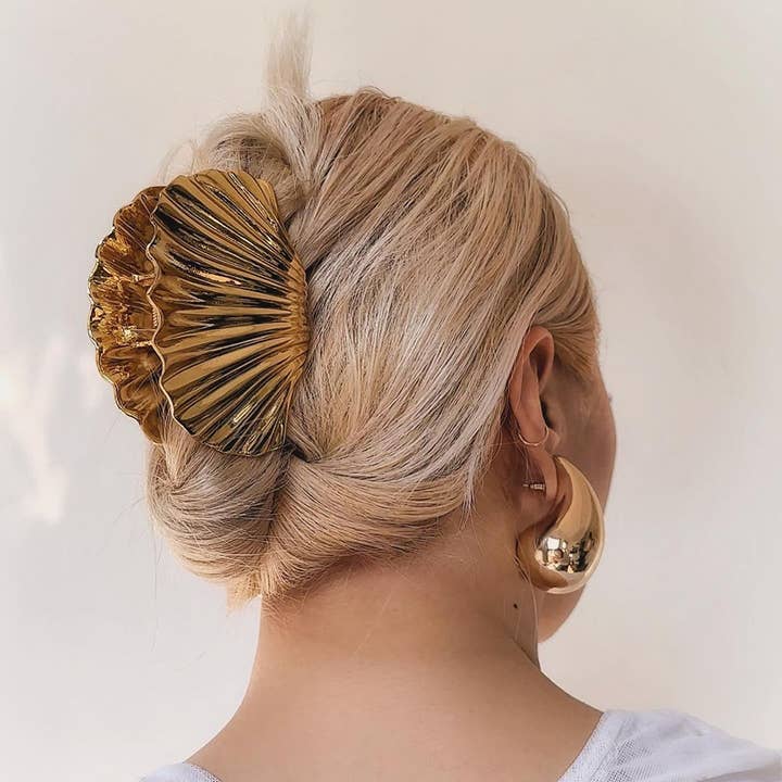 LadyJuneAccessories – wholesale Hårklämma - Dam – Skalformade metallhårkloklämmor, eleganta hårtillbehör