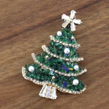 B25221 Faux Pearl Rhinestone Accent Christmas Tree Brooch for wholesale by Pretty Persuasions