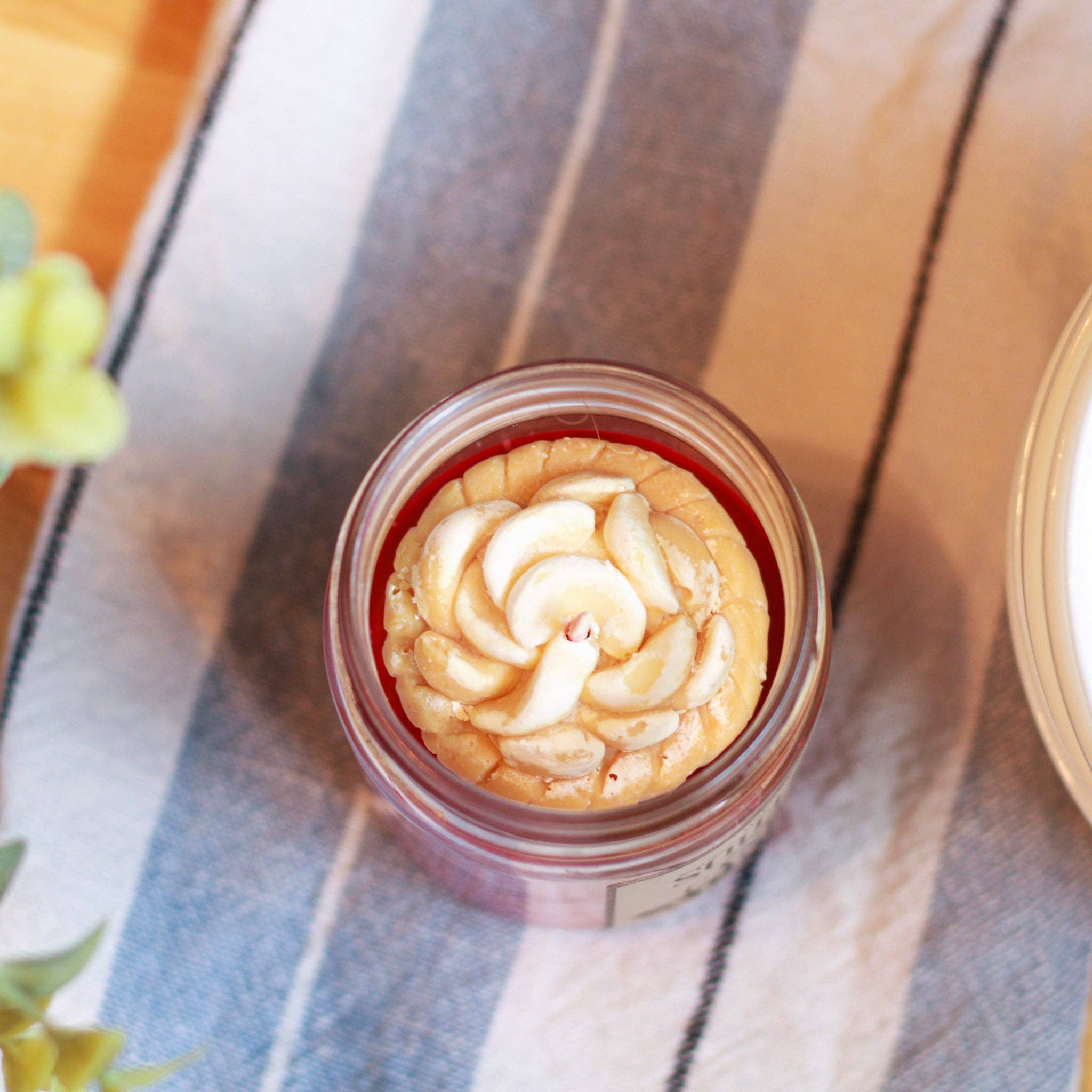 Southern Charm Candle co - Wholesale Jar/Filled Candle - APPLE PIE SOY WAX HAND POURED CANDLE 12 OZ2