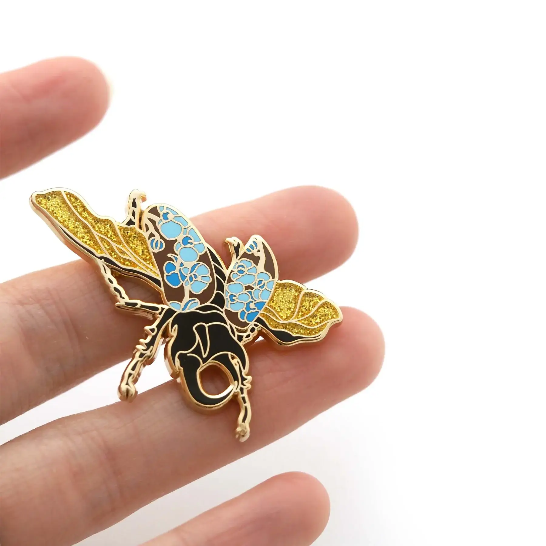 Shoal - Wholesale Lapel Pin/Button - Rhinoceros Beetle Pin - Gold2