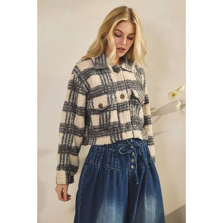 Veveret - Wholesale Jacket - Women's - Plaid Sherpa Short Button Jacket20