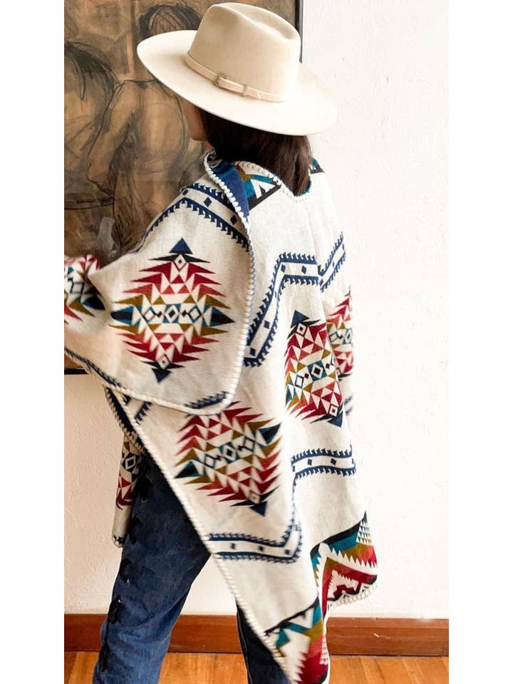 ACHACHAY - Wholesale Poncho - Unisex - Chaska Reversible Shawl