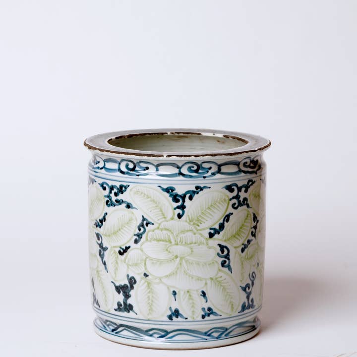 Cachepot in porcellana rustica blu e verde con motivi floreali per la vendita all'ingrosso da parte di Cobalt Guild