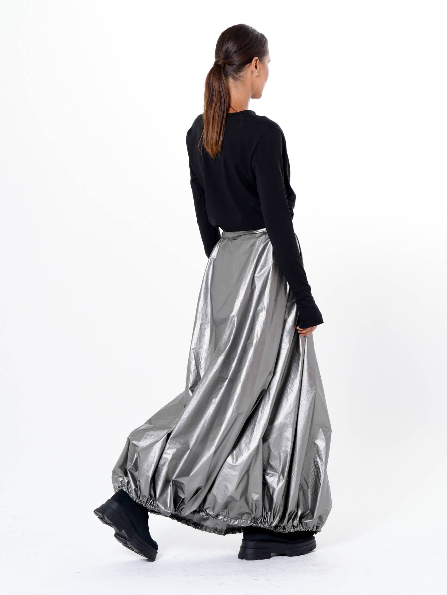 Metamorphoza – wholesale Skirt – Women’s – Voluminous Maxi Skirt with Adjustable Hem14