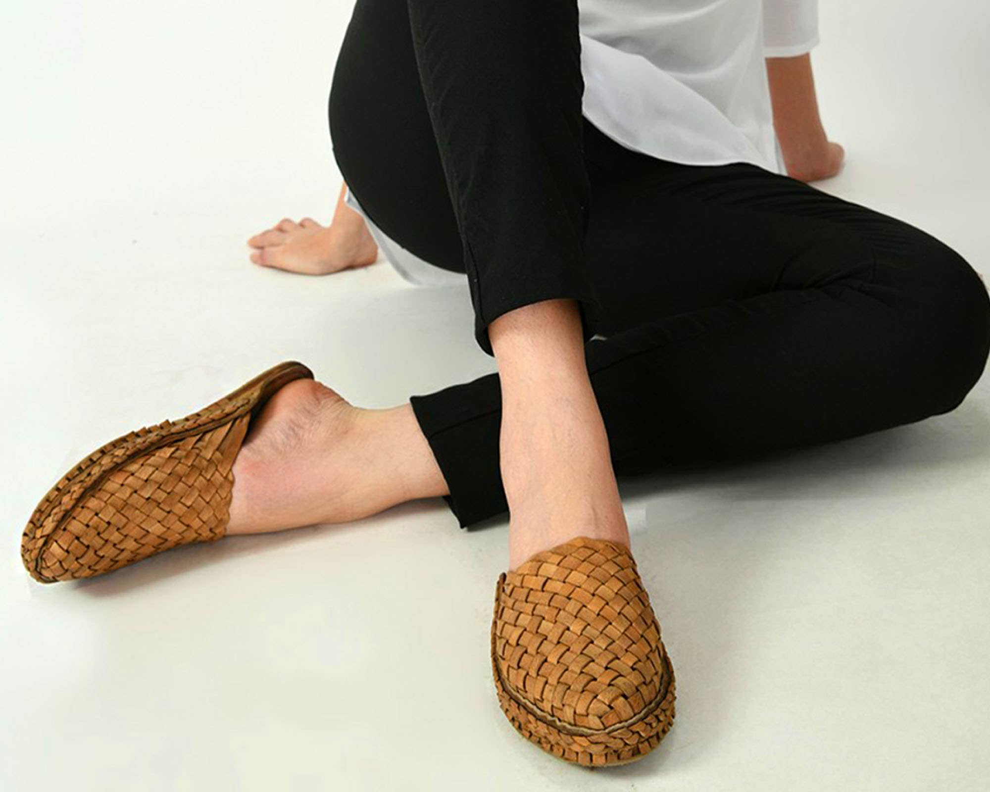 Raahi Global - Wholesale Mules - Women's - Natural Leather Mule Handwoven Sandal For Women5