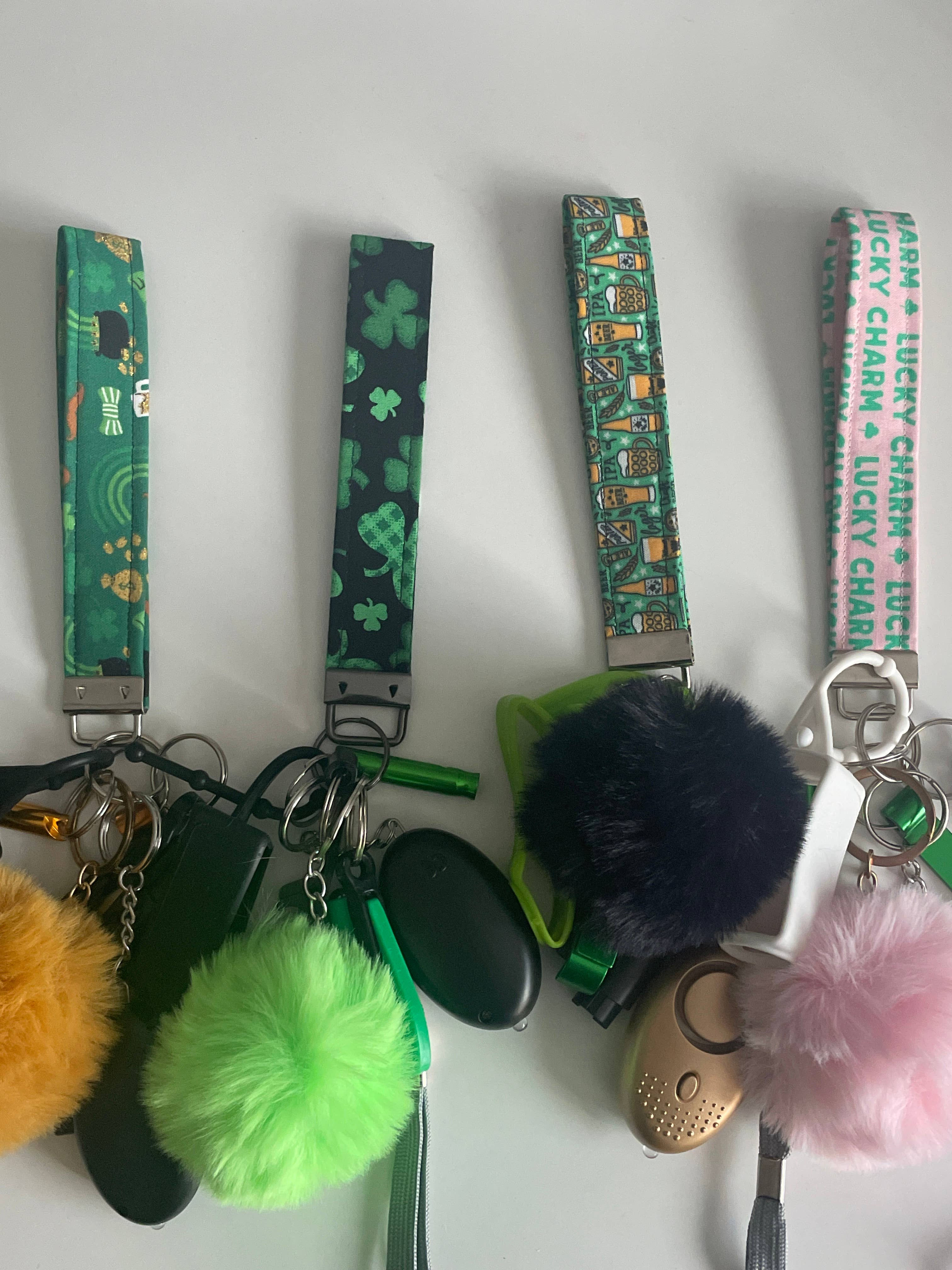 Teenie’s Boutique - Wholesale Keychain - Women's - St Patrick’s day keychain4