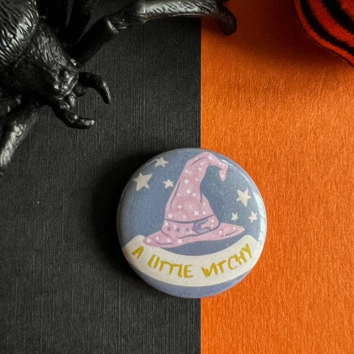 Un pequeño botón de pinback brujo para venta al por mayor de Superbloom Co