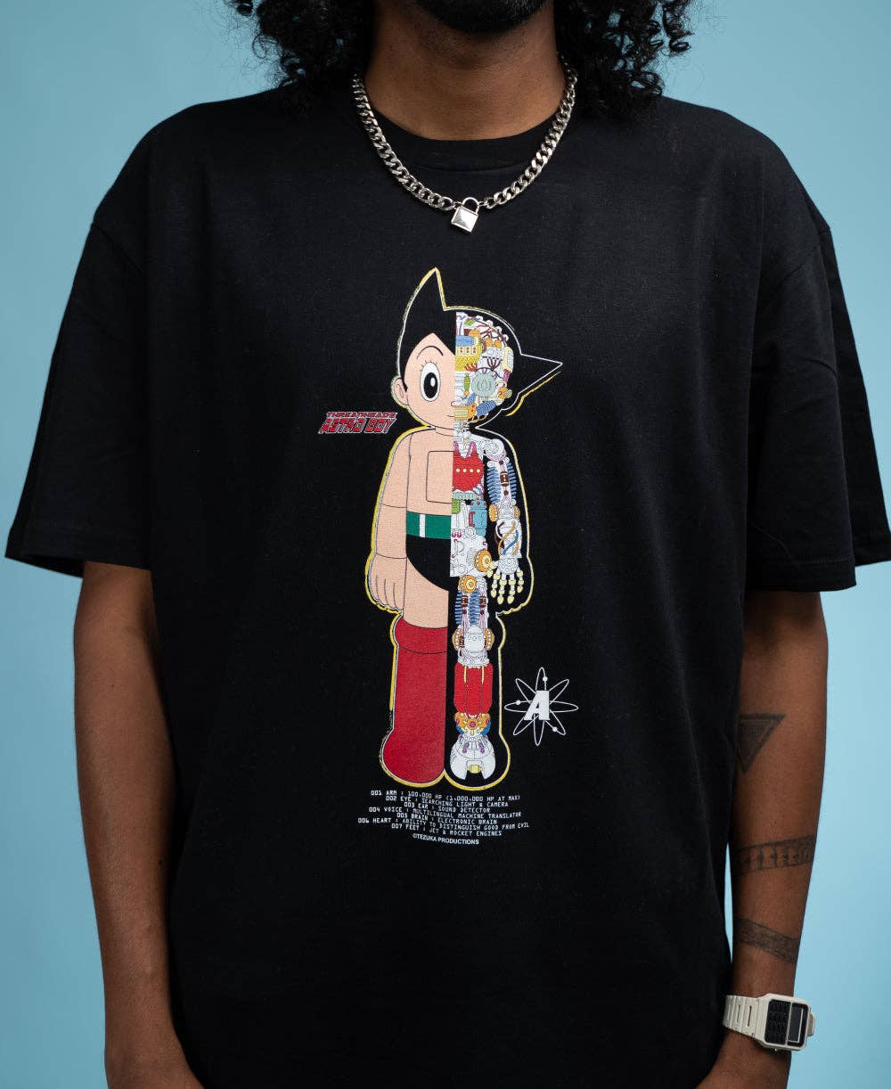 Threadheads – Engroshandel T-shirt med print - Dame – Astro Boy Half Robot T-shirt1