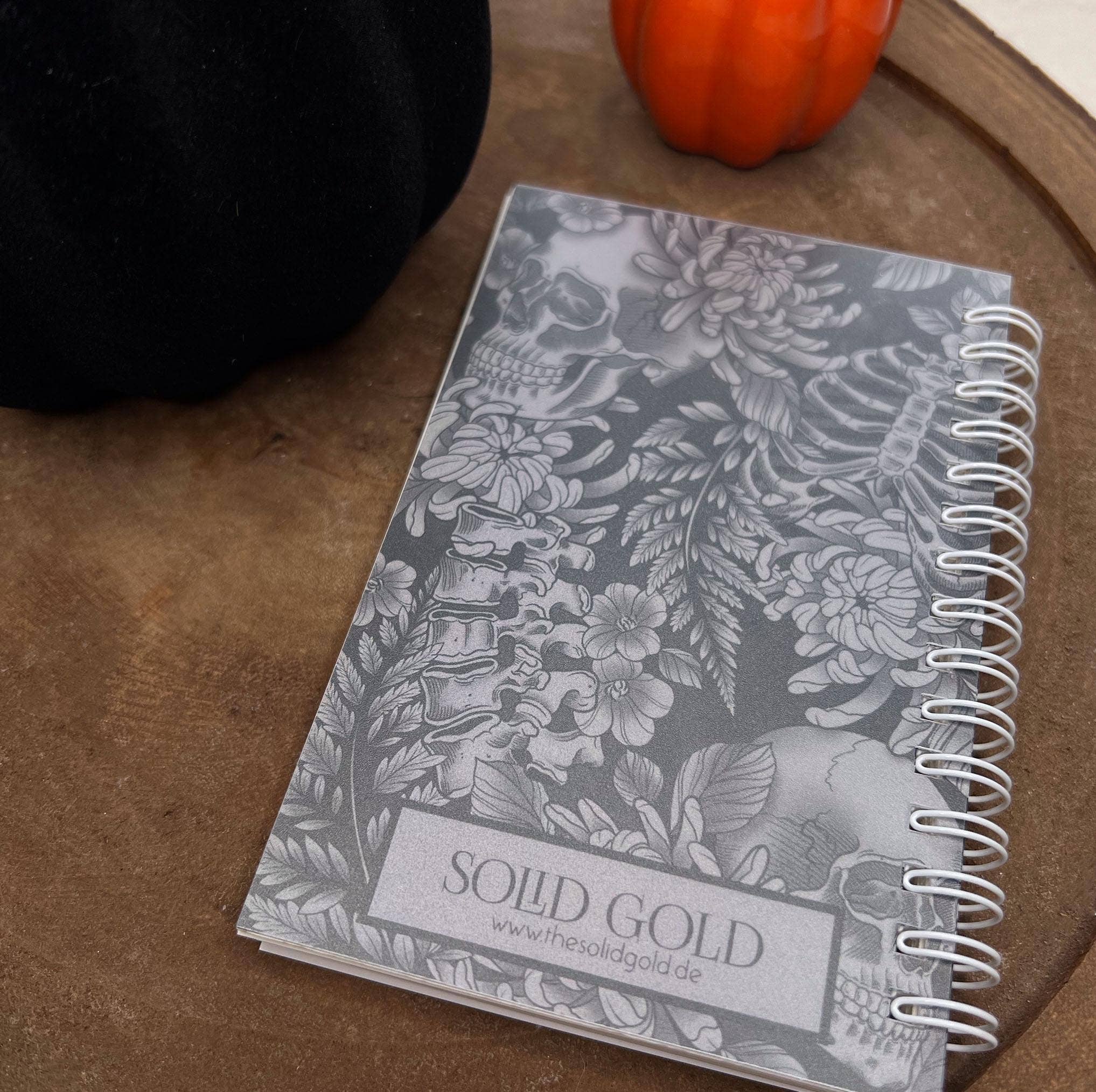 Solid Gold / Naja-Marie Baumann - Wholesale Notebook - Notebook - Skeleton3