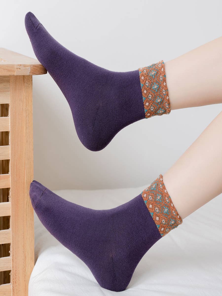 Tourtiwi – Engroshandel Strømper - Dame – Kvinders retro farveblokkerede blomstrede enkle mellemstrømper7