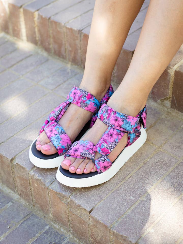 Pink Flower and Wild for wholesale by Mumka