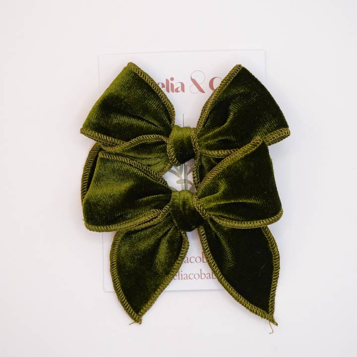 Aurelia & Co. Baby - Wholesale Hair Bow - Kids - Luxe Velvet Fable Hair Bows for Holiday Christmas 2025