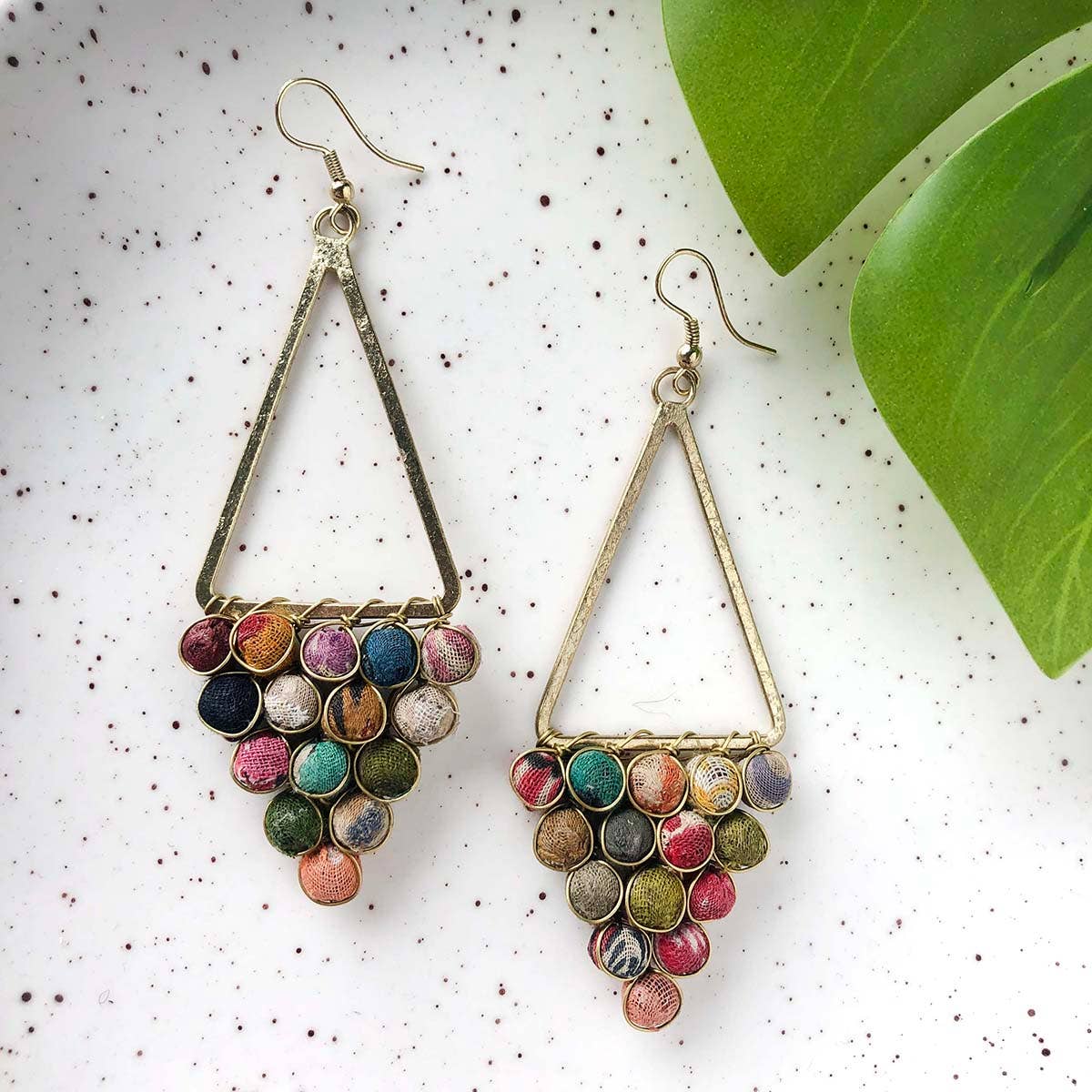 WorldFinds - Vente Boucles d'oreilles pendantes - Kantha Lustres Réfléchissants2