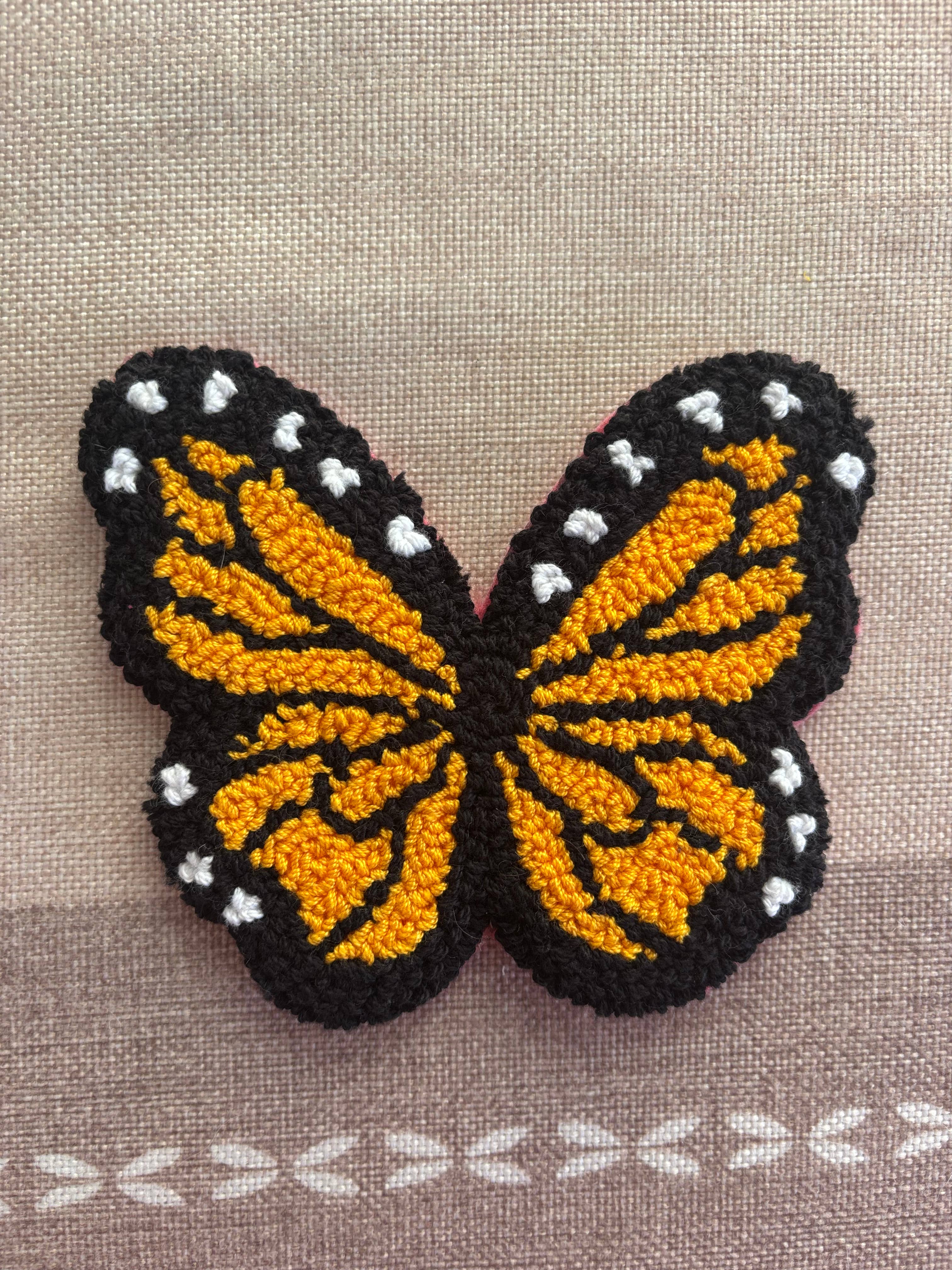 Honey Punches – Großhandel Untersetzer – Stanznadel-Tassenuntersetzer, Erdbeer-Schmetterling, Untersetzer4