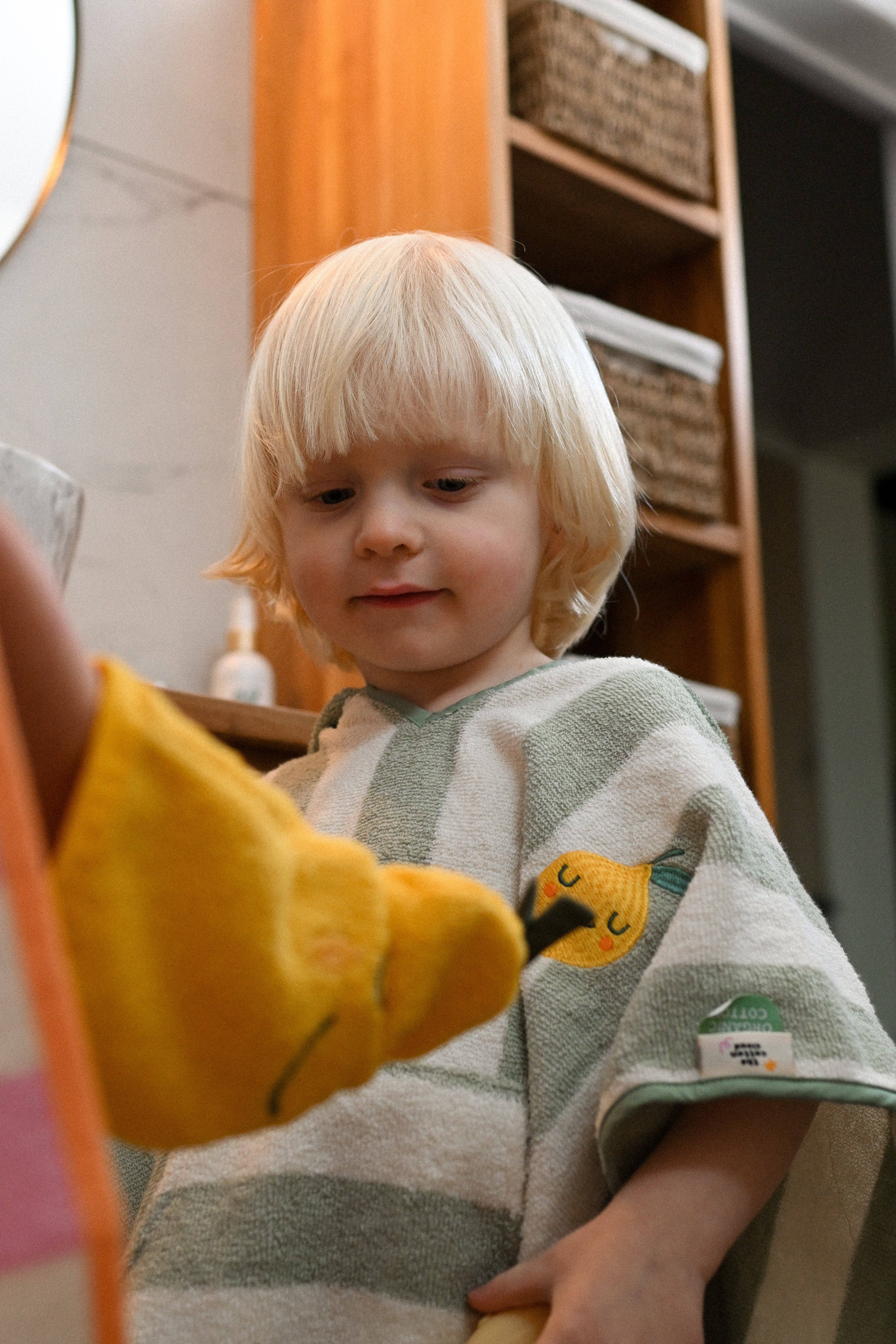 the cotton cloud - Wholesale Poncho Towel - Kids & Baby - Hooded Poncho Lola Lemon1