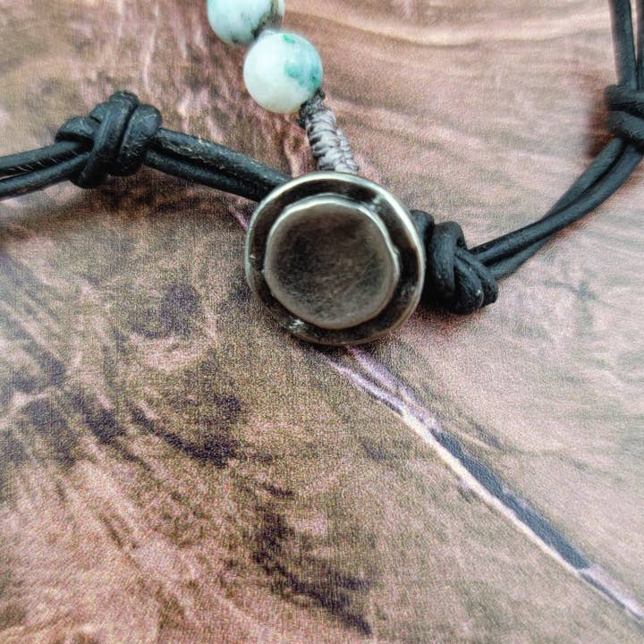 ZINC Designs - Wholesale Pendant/Charm Necklace - Soldered Clear Quartz Pendant Beaded Necklace