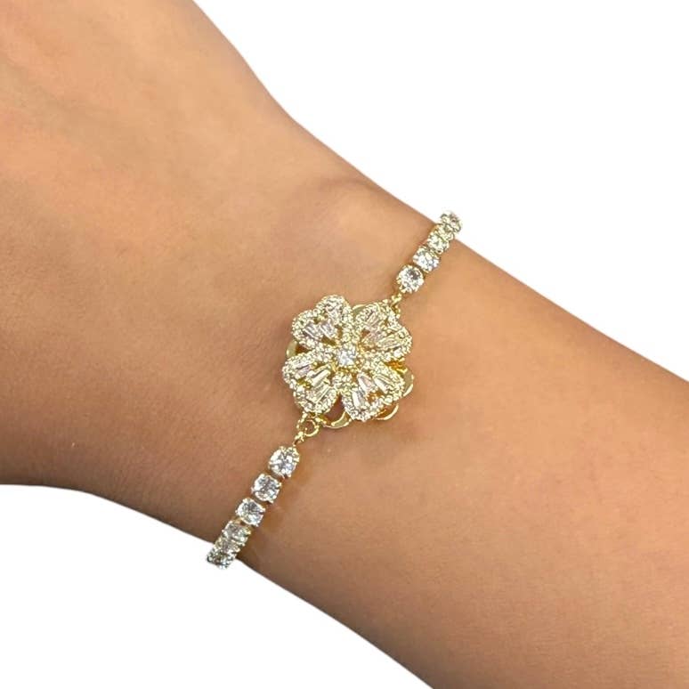 Loli – Großhandel Armband mit Charms/Anhängern – Drehender Spinner-Blumenarmreif – Kristall-Tennis0