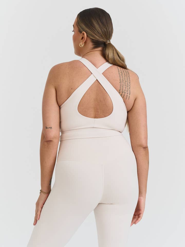 Sisterly Tribe - Wholesale Sports Bra - Women's - Softsculpt V-neck Cross Back Bra - Marshmallow4