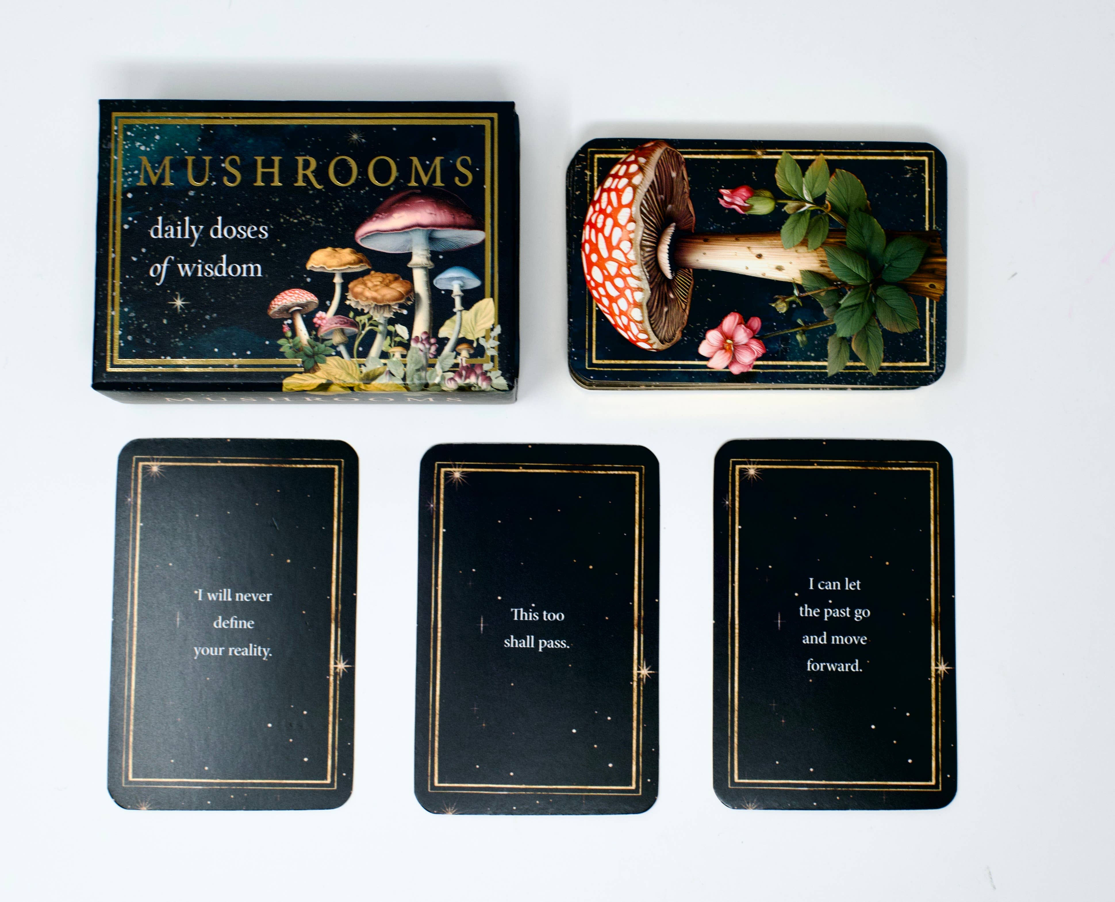 Red Wheel/Weiser LLC - Wholesale Tarot Cards - Mushrooms: Daily Doses of Wisdom (36 Gilt-Edged Mini Cards)17