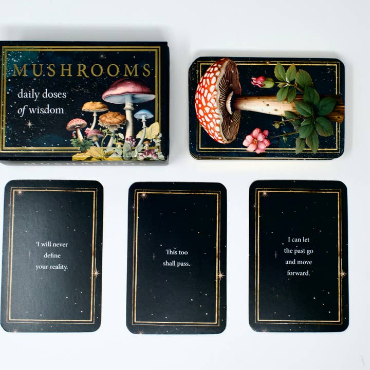 Red Wheel/Weiser LLC - Wholesale Tarot Cards - Mushrooms: Daily Doses of Wisdom (36 Gilt-Edged Mini Cards)17