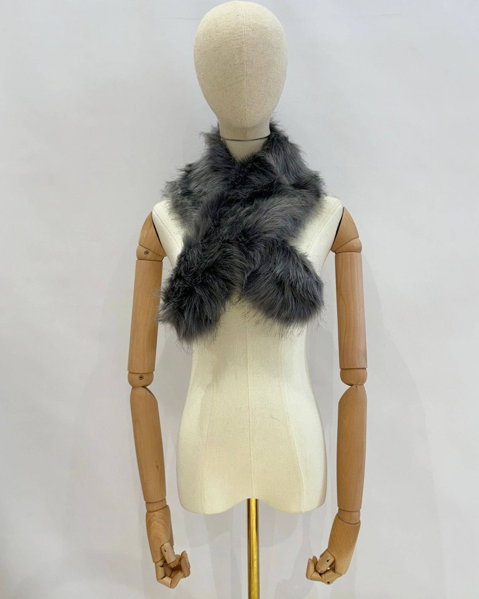 Invitadissimas - Wholesale Fur/Faux Fur Coat - Women's - FUR COLLAR 01032