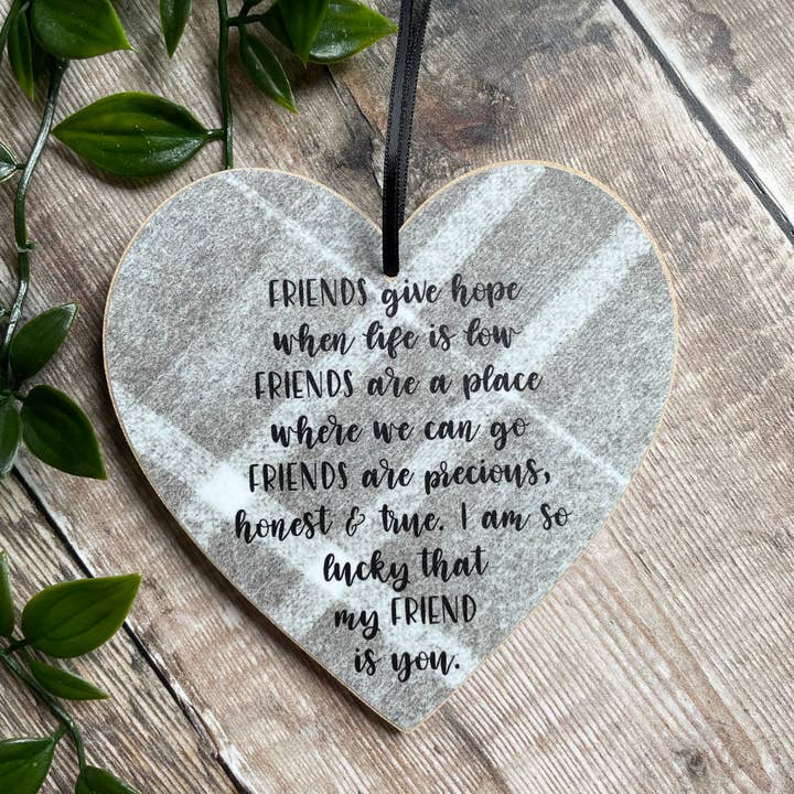 Cuore di amici per la vendita all'ingrosso da parte di HFD Interiors