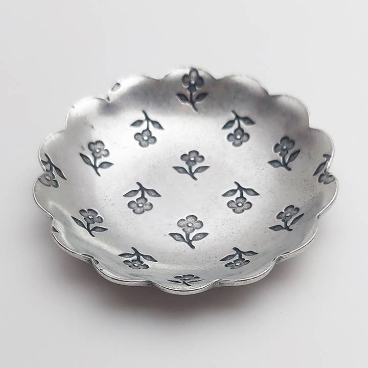 Scalloped Ring Dish for wholesale by Beehive Handmade