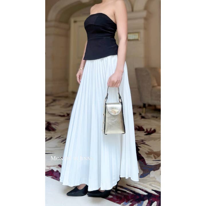 MONTTE DI JINNE - Wholesale Crossbody bag – Women's - Italian Genuine Leather Mini Bee Bag with Gold Chain Strap16