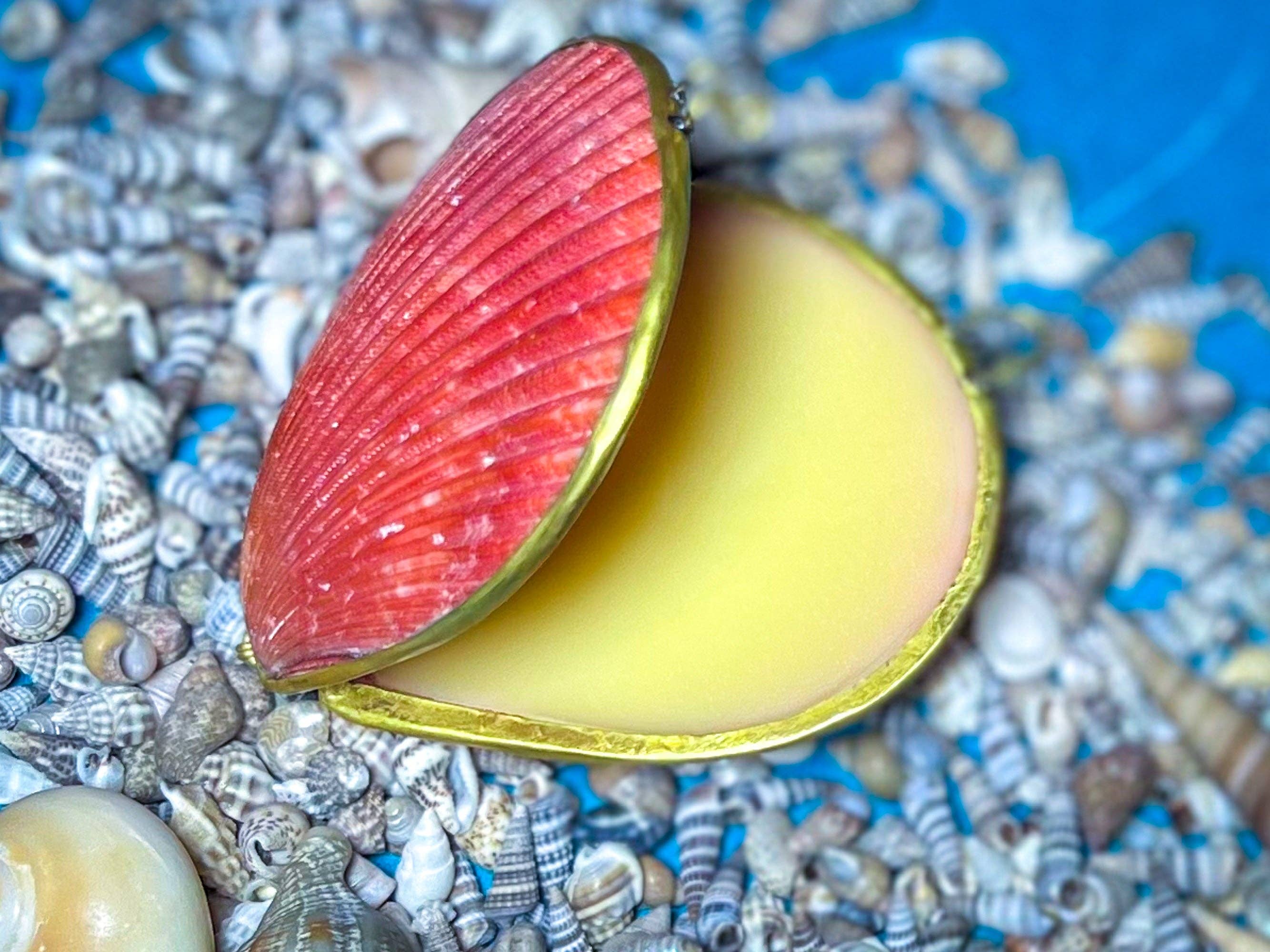 Mandala Gems - Wholesale Solid Perfume - CREATRIX Solid Perfume, Botanical Natural Perfume in A Seashell Compact2