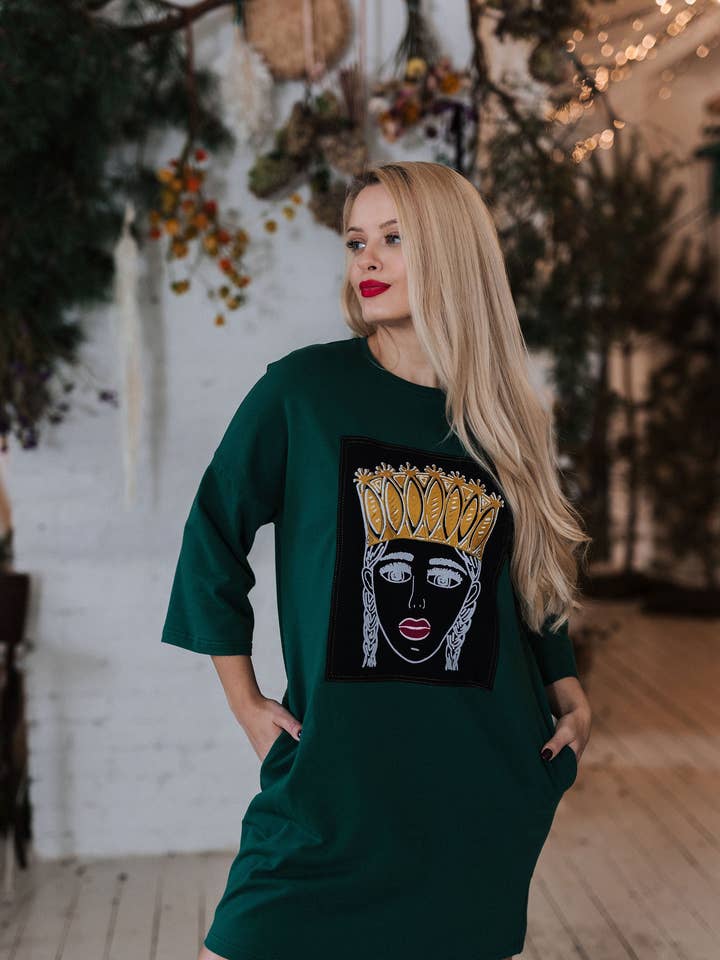 Dunkelgrünes übergroßes Kleid mit Malerei für den Großhandel von RADADA