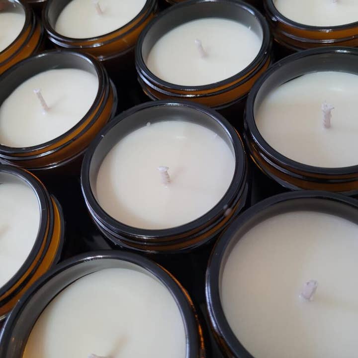 White Label amberkleurige glazen kaars voor wholesale door Little Bit Different