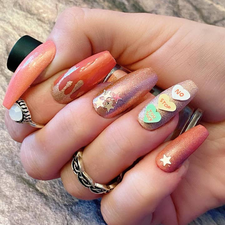 Tårar torr på egen hand Rose Gold Quartz naglar för wholesale av Space Witch Nails