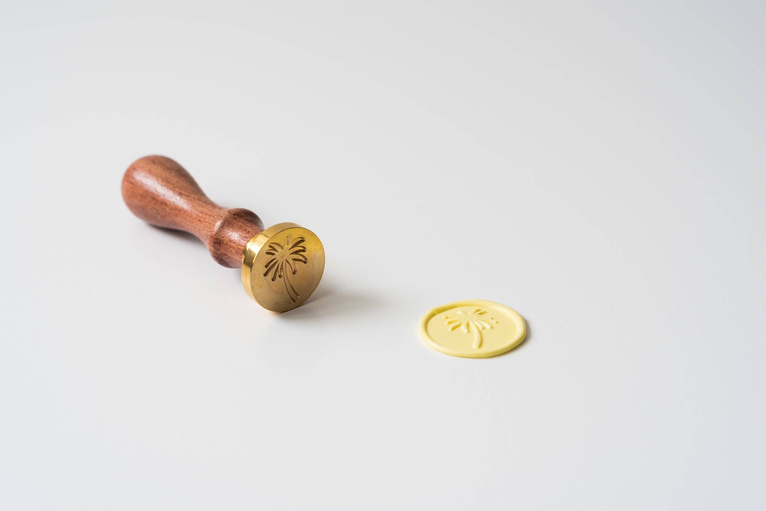 Modern Legacy Paper Company - Wholesale Rubber/Decorative Stamp - Palm Tree Wax Seal Stamp