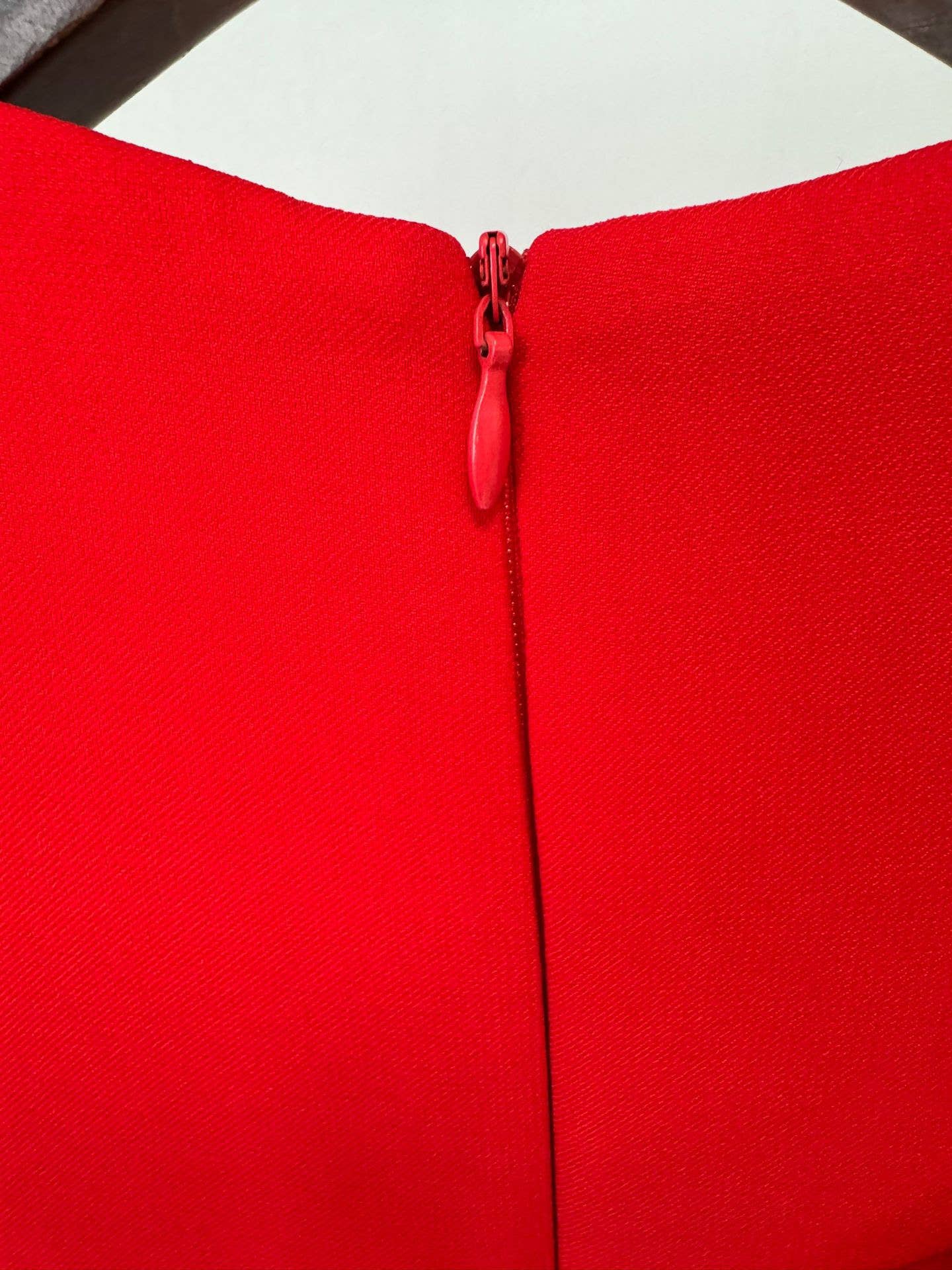 Rød DR330L Chic 3D Blomstret Rød Kjole - Kortærmet Elegance for engroshandel på Faire9