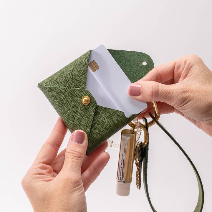 Avryn Co. – wholesale Wallet – Women's – Moss Green Pebbled Leather Wristlet Wallet Set2