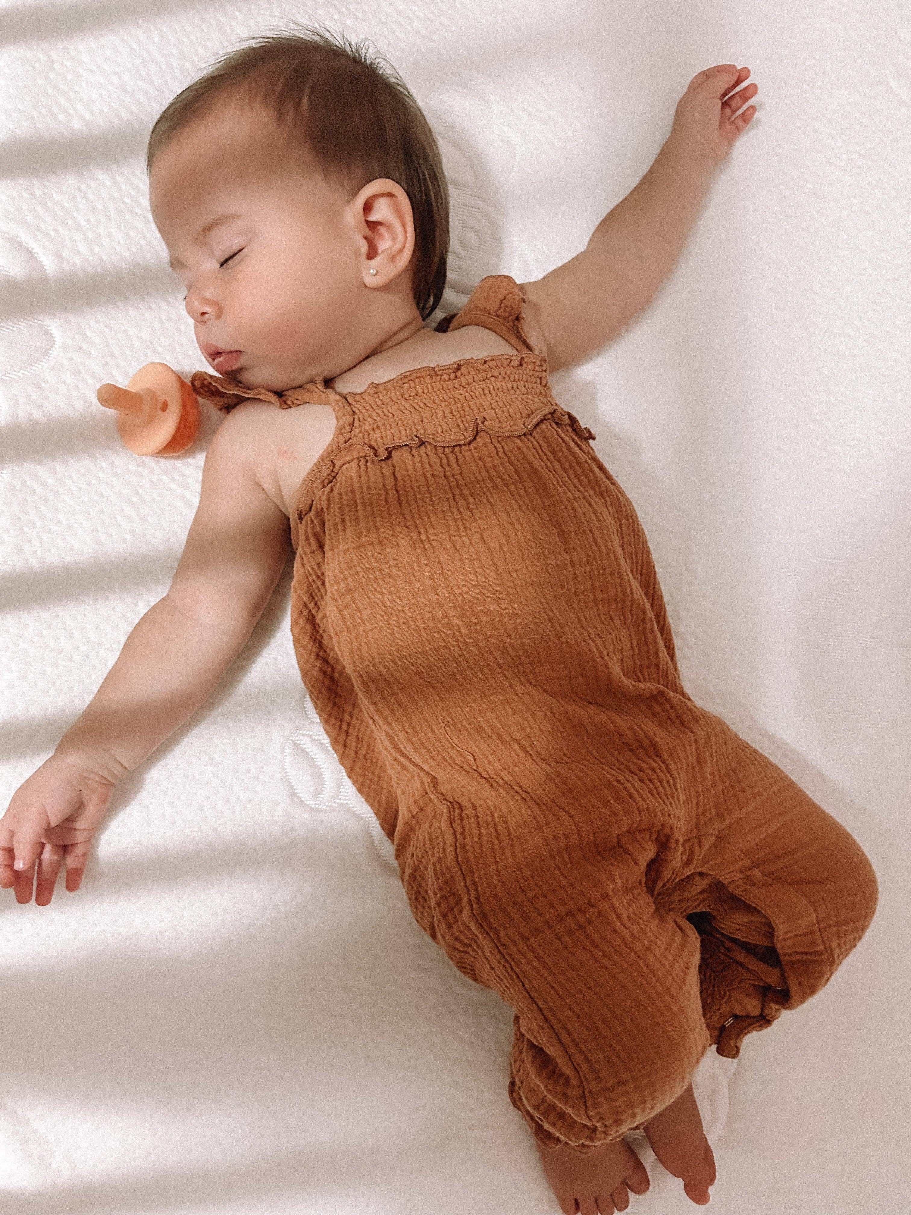 Vesta Baby - Wholesale Fitted Sheet - Kids & Baby - Baby Crib Mattress Protector Fitted Bamboo Jacquard 52x28 in5