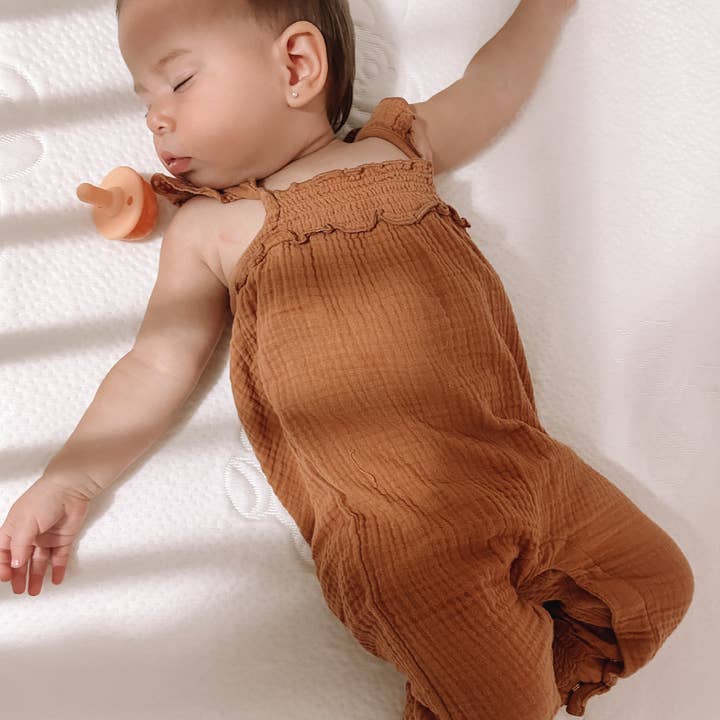 Vesta Baby - Wholesale Fitted Sheet - Kids & Baby - Baby Crib Mattress Protector Fitted Bamboo Jacquard 52x28 in5