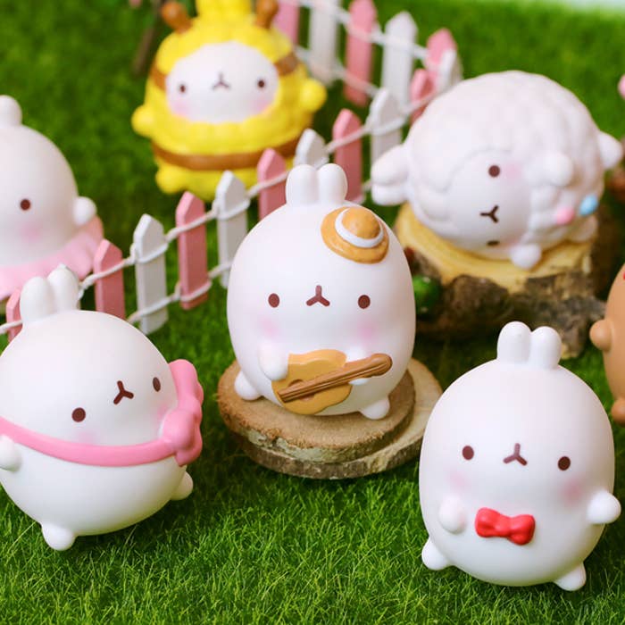 K-Wonderland – wholesale Figurine toy – Kids – Molang Costume Dress up Random Figurine Toy Vol2 Box 1