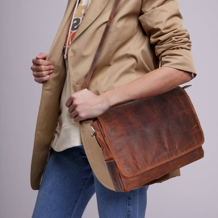 Greenwood Leather - Wholesale Messenger Bag - Unisex - Smart Messenger Steven Mini 11"-GW1135