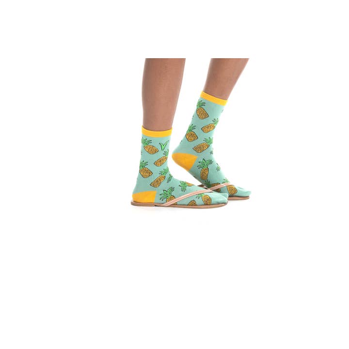 V-Toe Socks, Inc – wholesale Socks – Unisex – V-Toe Split Toe Novelty Pineapple Big Toe Tabi Socks