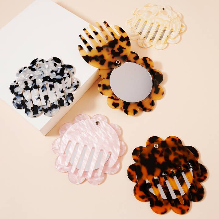 Lilla Haven - Wholesale Compact Mirror - Tortoise Mirror and Comb Compact