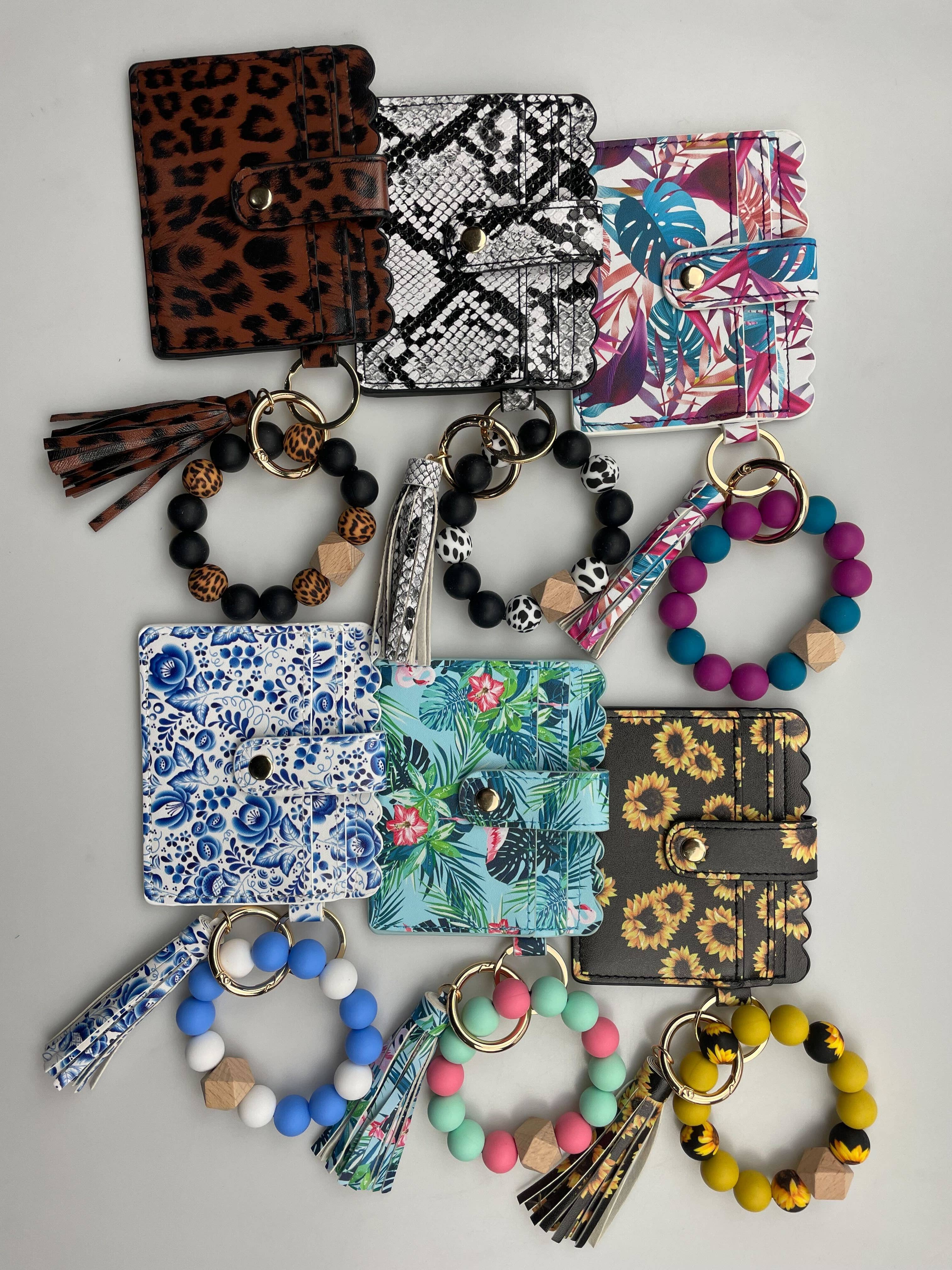 Bewaltz - Vendita all'ingrosso Portacarte - Donna - Braccialetto portacarte con perline, set con motivi, 12 pezzi3